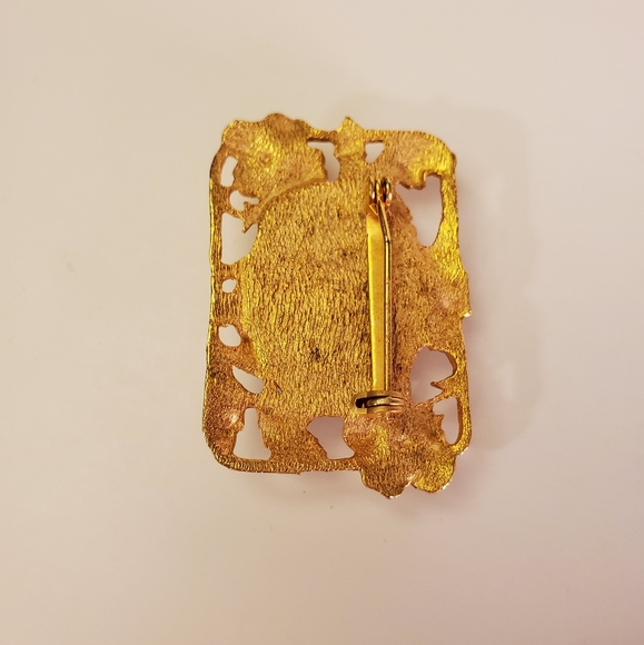 Amber Season Gold Decorative Pin with Floral Edge - Picture 6 of 7